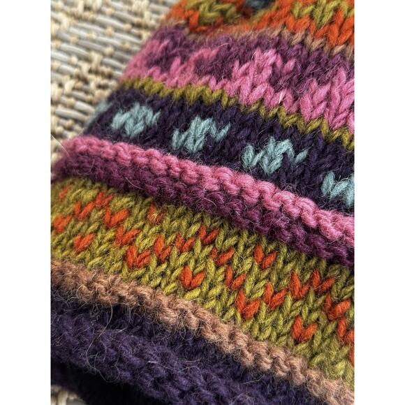 *** Ganesh Himal Trading Company Boho Pom Hat Maroon Multicolored BNWT *** - Picture 4 of 4